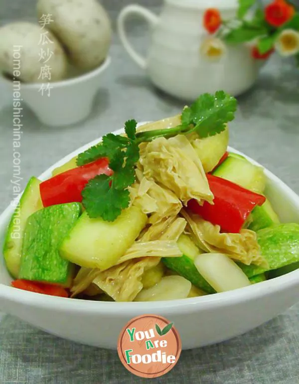 Fried beancurd with bamboo shoots and melons