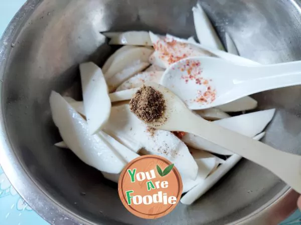 Taro with pepper and salt (air frying pan version)