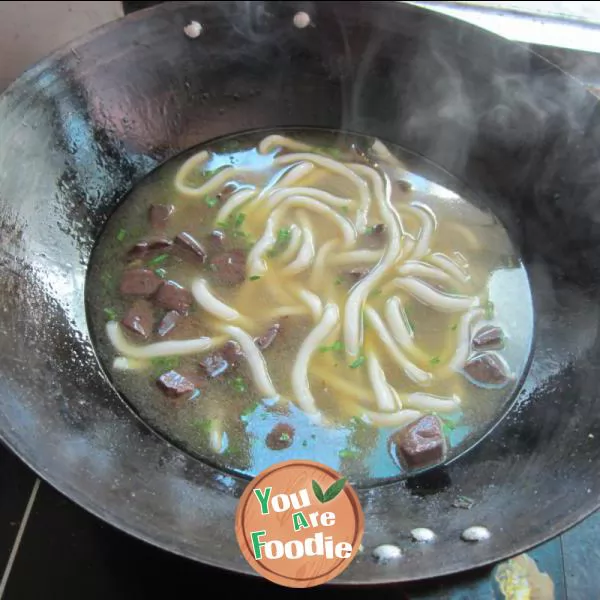 Pig blood vermicelli soup