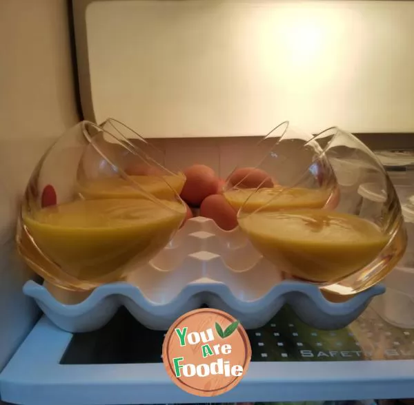 Mango yogurt jelly