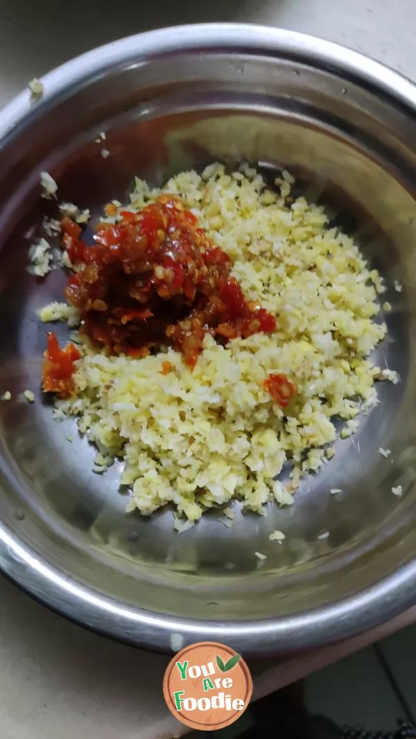 Steamed fish Brisket with chopped pepper