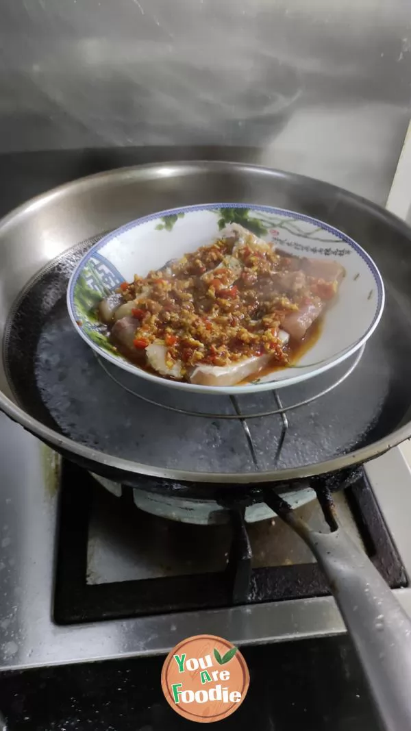 Steamed fish Brisket with chopped pepper