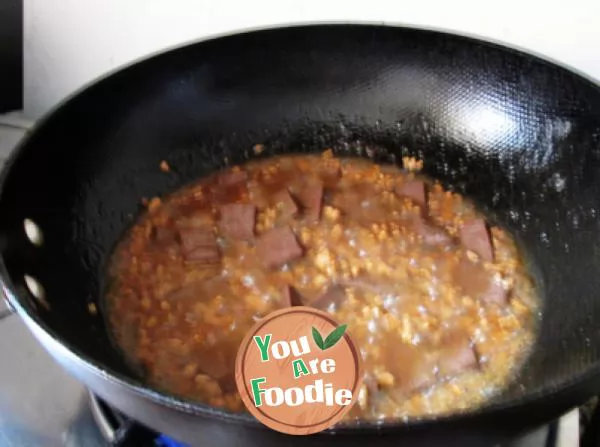 Braised pork blood with minced meat and pepper