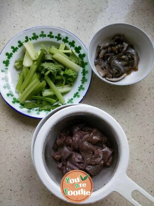 Iced pork liver and sea cucumber