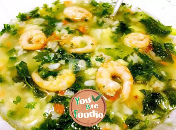 Seasonal vegetable and shrimp lump soup