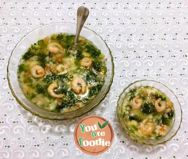 Seasonal vegetable and shrimp lump soup