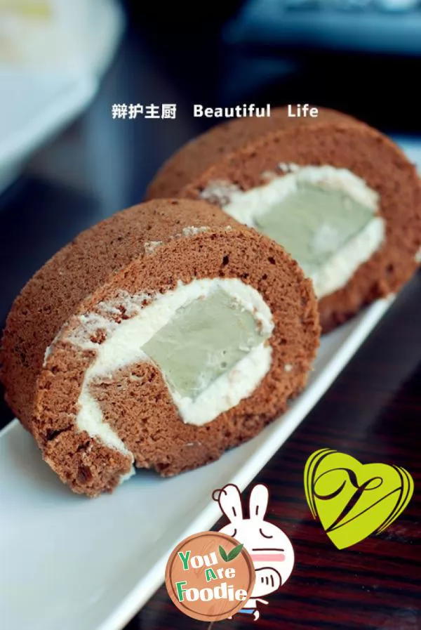 Matcha milk frozen cocoa roll -- deep autumn flavor