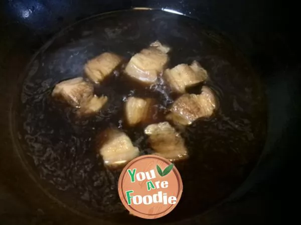 braised pork in brown sauce