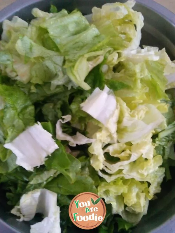 Garlic,-oil,-and-lettuce