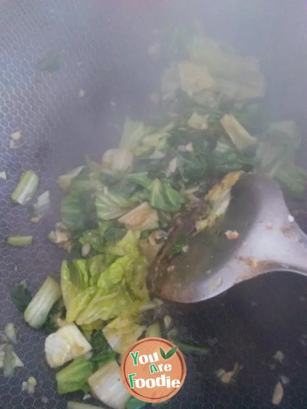 Garlic, oil, and lettuce