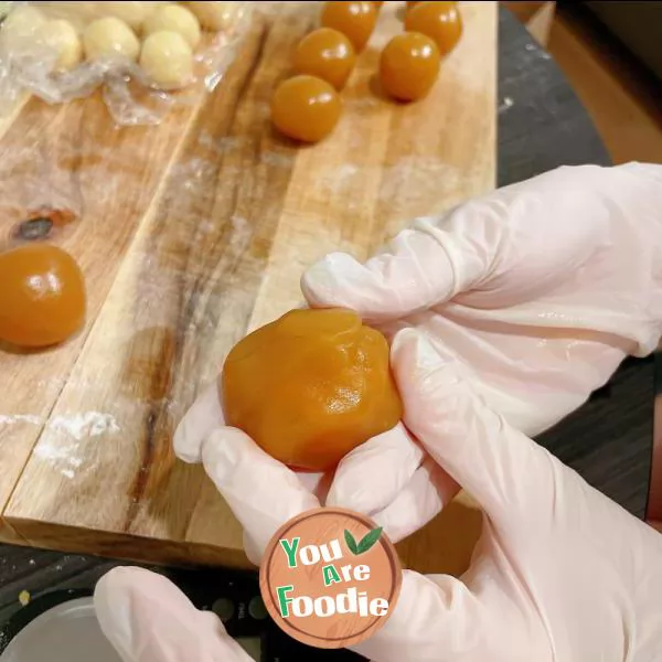 Egg-Yolk Puff