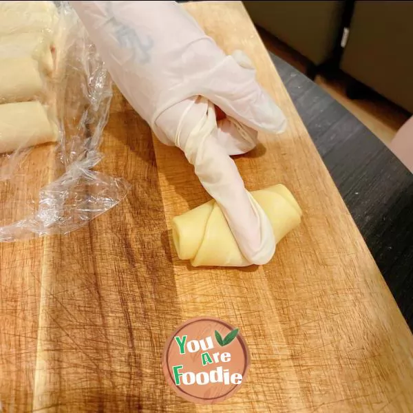 Egg-Yolk Puff