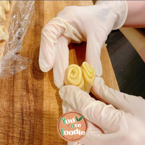Egg-Yolk Puff