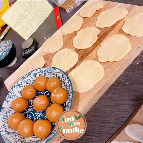 Egg-Yolk Puff