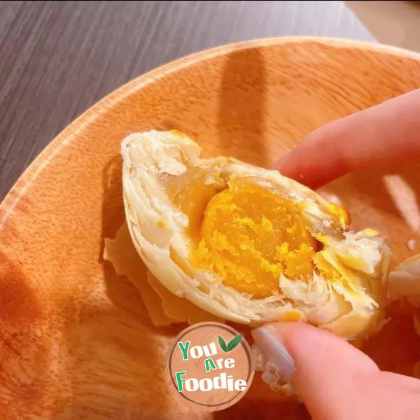Egg-Yolk Puff