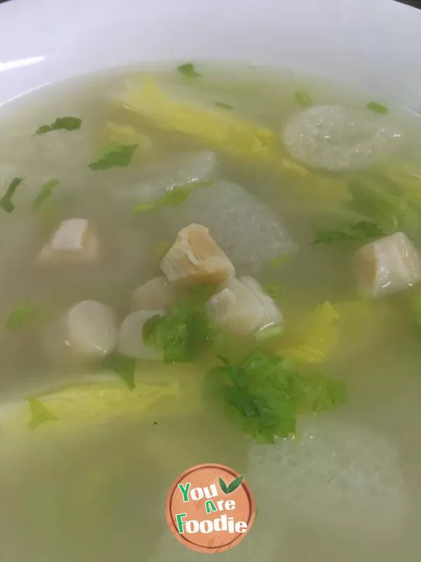 Boiled baby cabbage with scallops and bamboo fungus