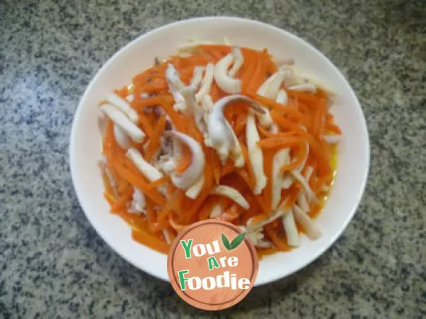 Fried squid with carrot