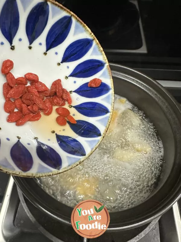 Water Chestnut Lily Snow Pear Soup