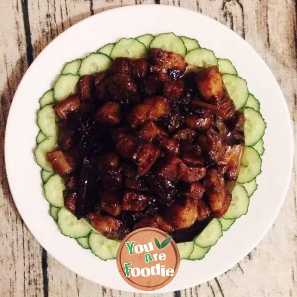 Braised pork in brown sauce