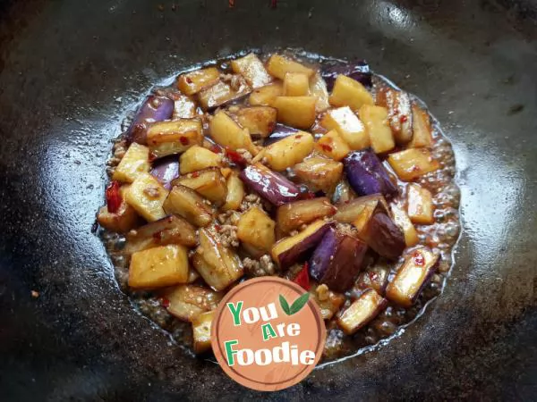 Braised eggplant with potato