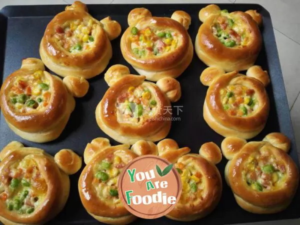 Mickey Salad Bread