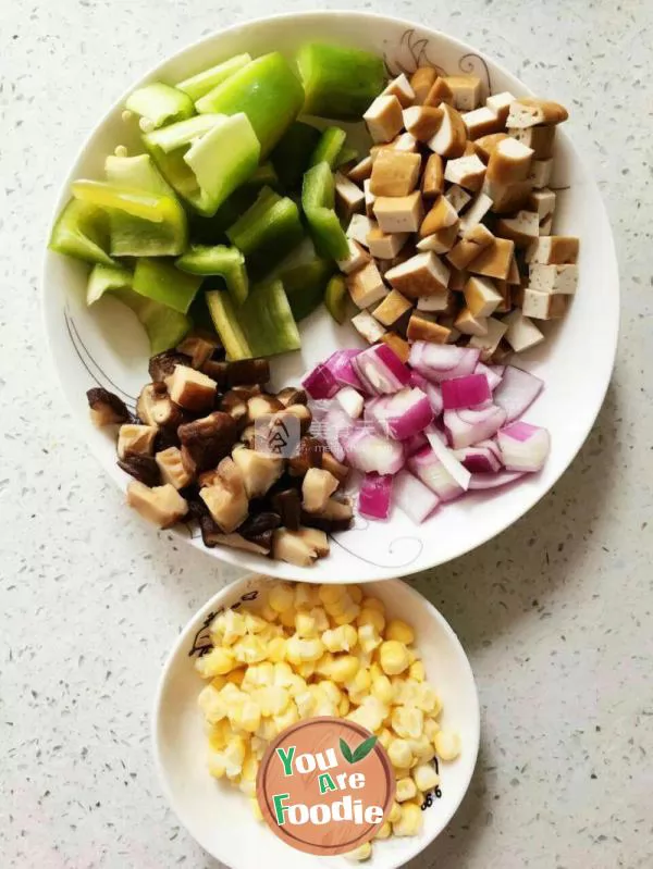 Braised rice with diced chicken