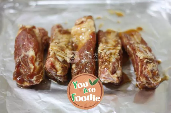 Roasted spareribs with honey