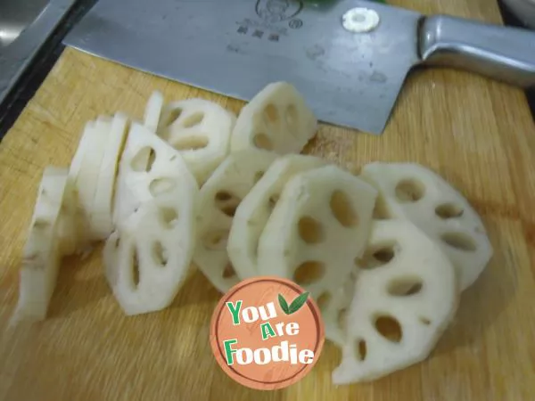 Fried agaric with lotus root