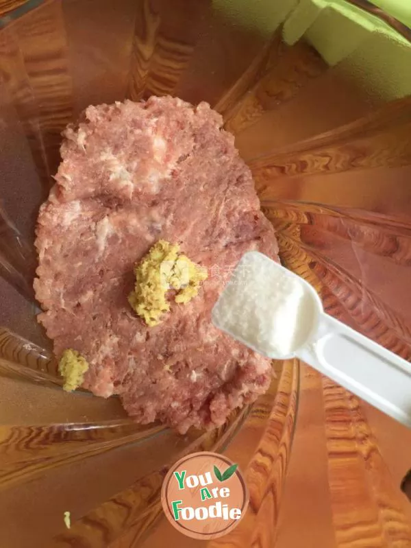 Fried Bun in soup
