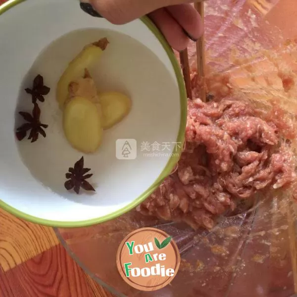 Fried Bun in soup