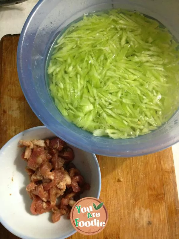 Stir fried shredded lettuce