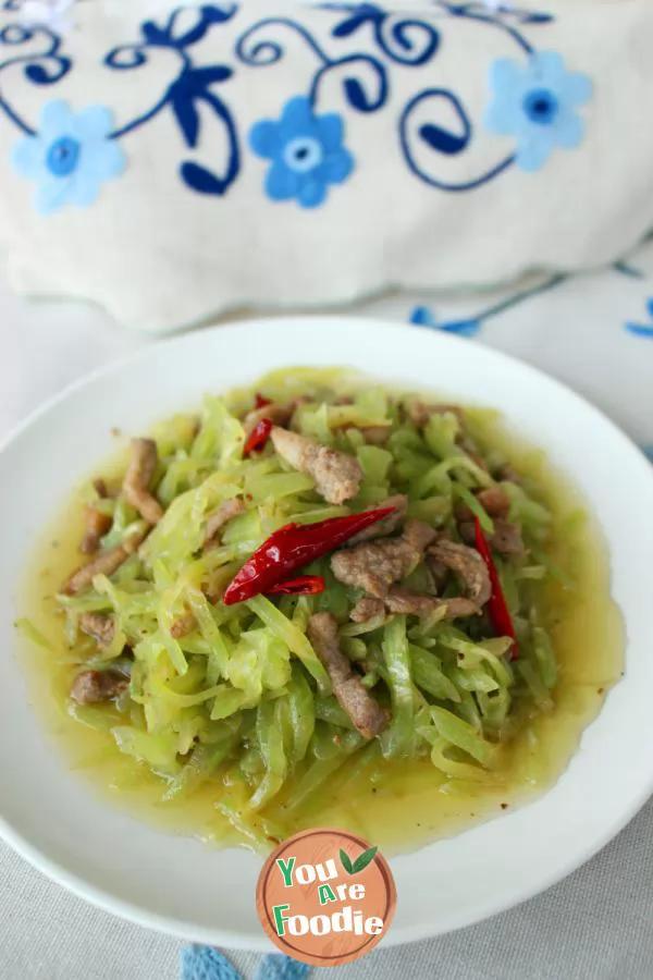 Stir fried shredded lettuce