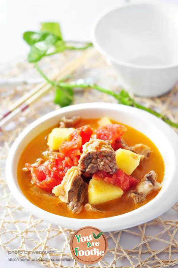 Stewed-beef-with-tomato-and-potato