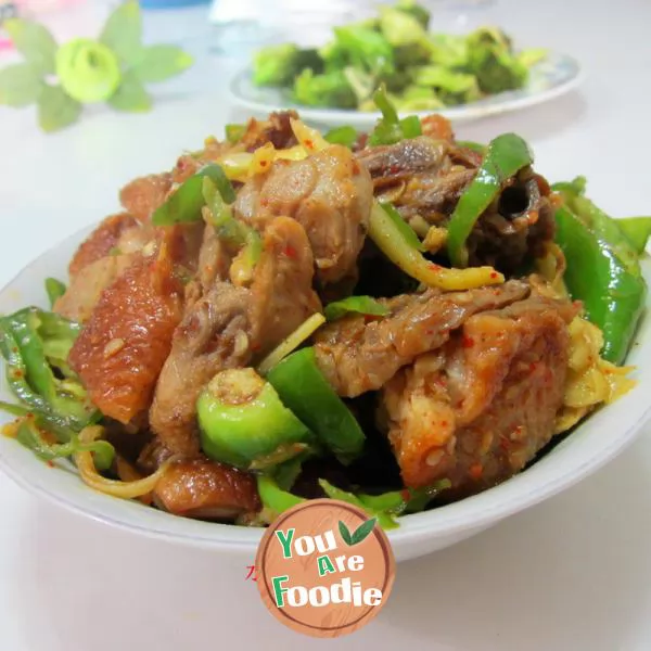 Stir fried duck with chili