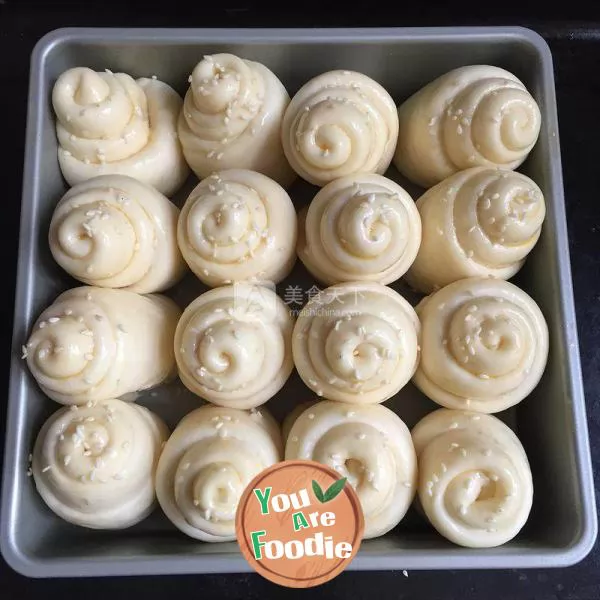 Small honey bread