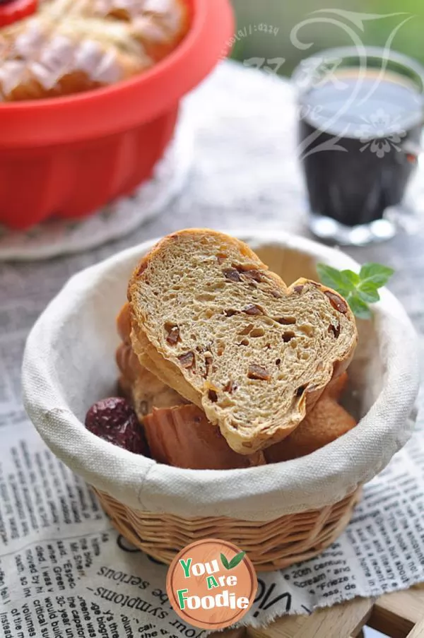 Brown sugar jujube bread