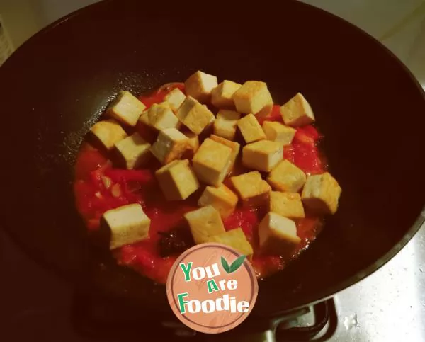 Fried Tofu with tomato and green pepper