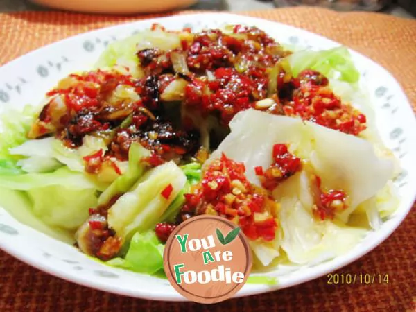 Steamed-cabbage-with-chopped-pepper