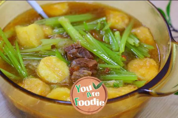 Beef-and-tofu-soup,-Xiaomei's-delicacy