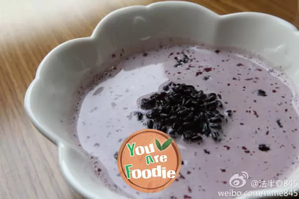 Coconut-milk-purple-rice-dew