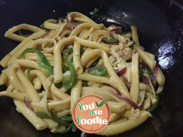 Cumin colored vegetable hollow noodles