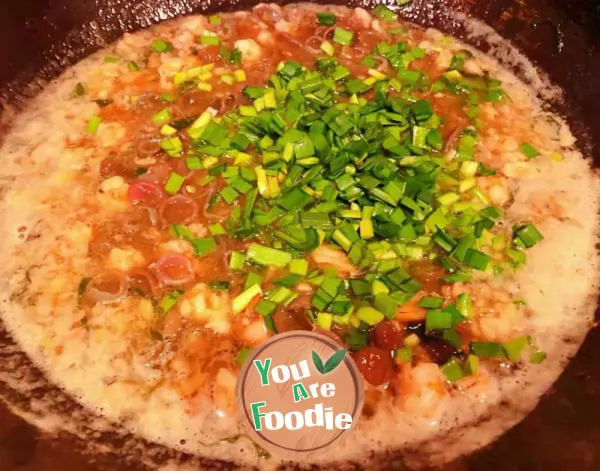 Steamed rice with shrimp and sea sausage