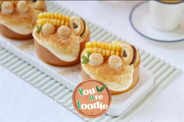 Corn bean milk cream roll