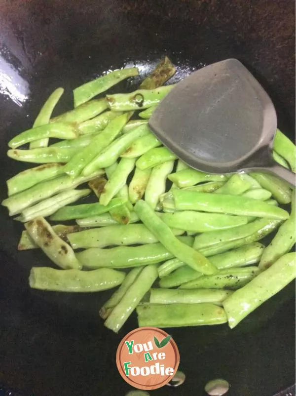 Braised kidney beans with soy sauce