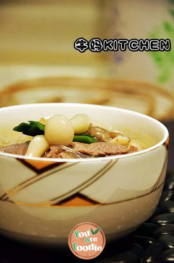 Mushroom beef noodles