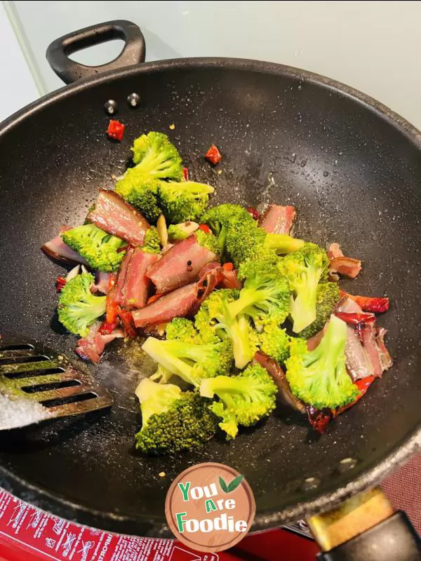 Fried broccoli with preserved pork