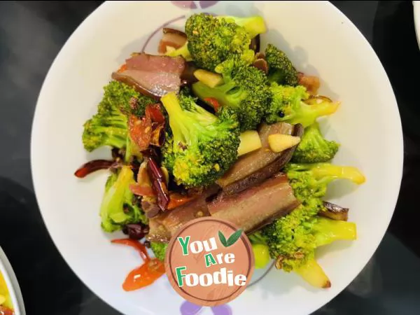 Fried broccoli with preserved pork