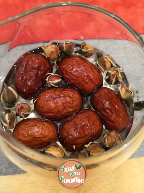 Boiled jujube orange peel and Phnom Penh rose tea