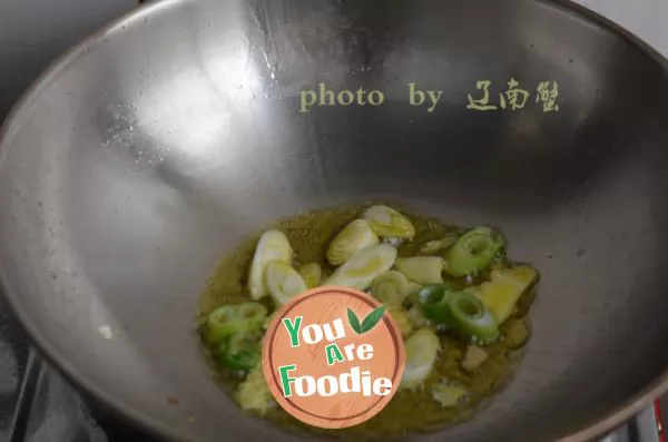 Stir fried cabbage with black fungus, health preserving vegetable in winter