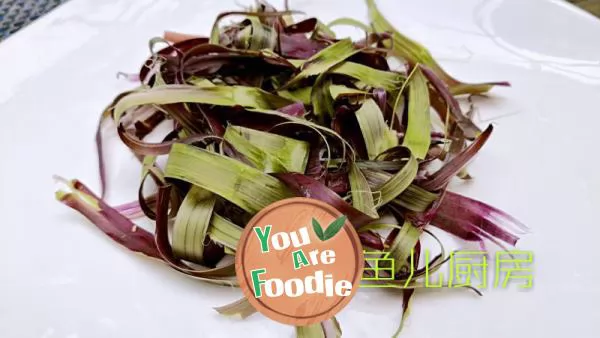 Pickled fish with ginger sauce and red vegetable sticks -- private dishes of 